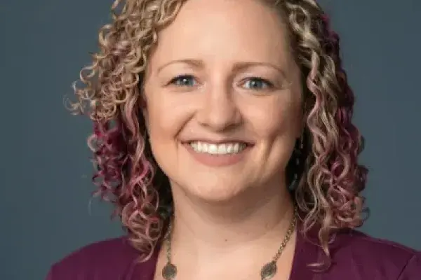 Samantha Meenach headshot